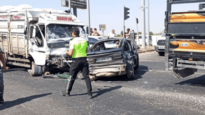 Altı araç birbirine girdi: 12 kişi yaralandı!