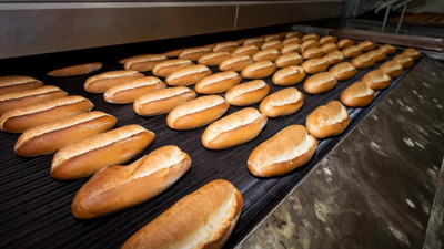 Ekmek 10 lira oldu! İzmir'de üretiliyor