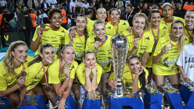 Şampiyonlar Kupası'nda kazanan Fenerbahçe Medicana! Sarı-lacivertliler, VakıfBank'ı 3-2 yendi