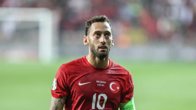 Hakan Çalhanoğlu 100. milli maçına çıktı