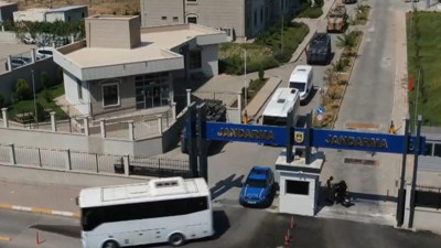 Şanlıurfa'da silah kaçakçılarına operasyon! Çok sayıda gözaltı var