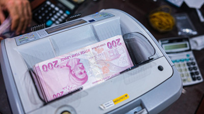 Sekiz aylık cari açık bir yılda iki kat arttı