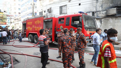 Tekstil fabrikasında yangın! En az 16 kişi hayatını kaybetti