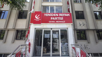 Yeniden Refah Partisi'nden toplu istifa