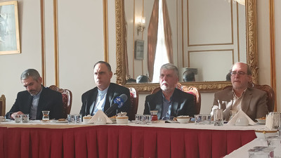 İran Kültür Bakanı: Savaş sırasında her akşam 100 tiyatro gösterisi oldu