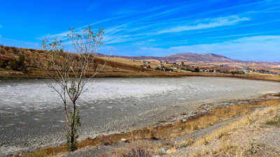 Ankara'da korkutan görüntü! Tamamen kurudu