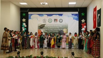 Pakistanlı başarılı öğrenciler Ankara'da buluştu