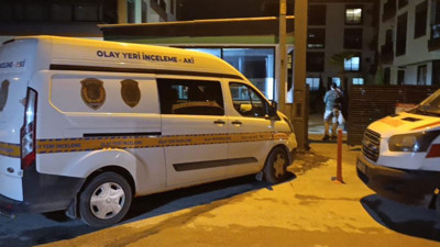 İzmir'de korkunç olay! Anne ve babasını öldürüp intihar etti