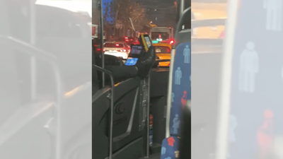 İETT otobüsünde şok eden olay kameraya yansıdı!