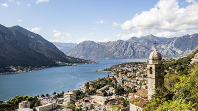 Karadağ yaptığı yanlışı düzeltiyor! Vizeyi kaldırma sinyali geldi