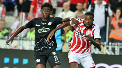 Karadeniz derbisinde kazanan çıkmadı! Samsunspor ile Çaykur Rizespor, 1-1 berabere kaldı