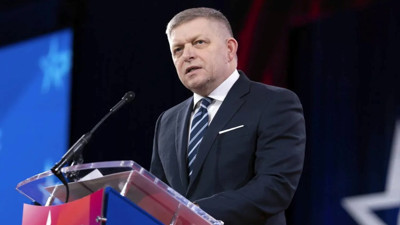 Slovakya Başbakanı Fico: 'Bizi 1930'lara götürecekler, AB yüzünden odunla ısınacağız!'