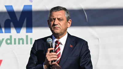 Özel yine kriz içindeki Avrupa'yı övdü! Türkiye için hedef gösterdi