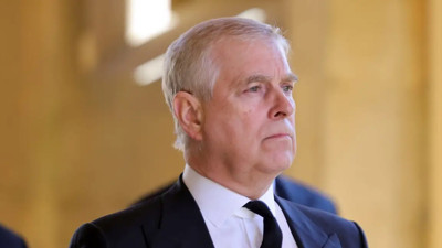 Taciz iddialarıyla gündeme oturmuştu! Kral Charles'tan Prens Andrew kararı