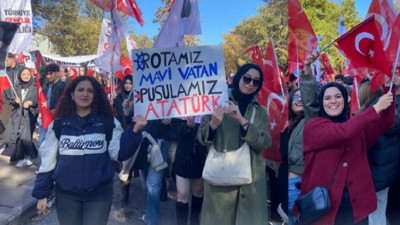 Atatürk Türkiye’dir! Bütün milletin değeridir