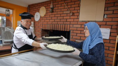 Tam 40 yıl sonra köyüne döndü! Dükkan açtı, her gün kuyruk oluşuyor