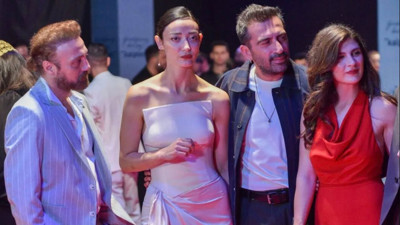 Altın Portakal’da kırmızı halı heyecanı yaşandı