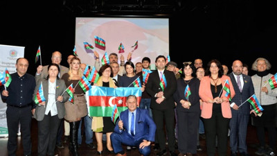 Azerbaycanlı engelli mülteci kadınların yaşam öyküleri