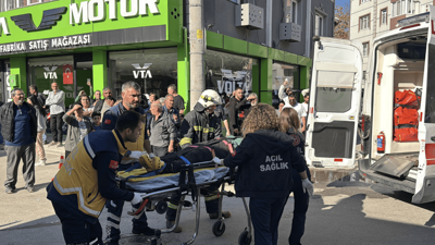 Edirne'de korkunç kaza: Otomobil ekmek fırınına girdi! Yaralılar var...