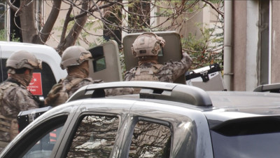 Ankara'da silahlı adam krizi