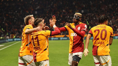 Osimhen'in yakın arkadaşı Galatasaray yolunda: 'Sık sık bilgiler alıyormuş'
