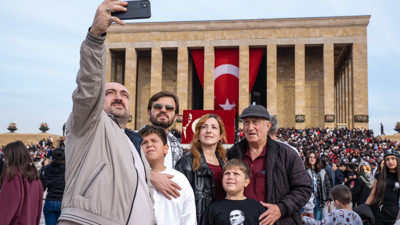 Türk Milleti Ata’sına koştu