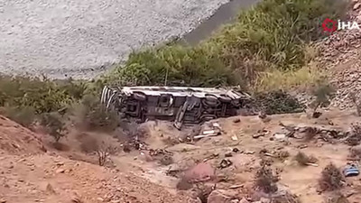 Katliam gibi kaza! 37 ölü, 13 yaralı