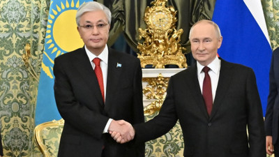 Rusya ve Kazakistan'dan kritik adım! Putin ve Tokayev imzaladı