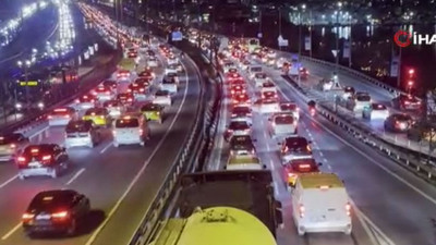 İstanbul’da trafik yoğunluğu yüzde 80’e ulaştı