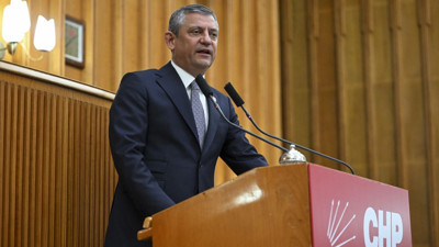 Bahçeli'nin TRT çağrısına Özel'den yanıt: Hodri meydan, kanunu bu hafta çıkaralım