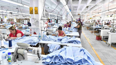 ‘Tekstil ve hazır giyimde 8 ayda 2 bin 781 işyeri kapandı’