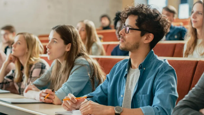 Lisans eğitiminin üç yıla indirilmesi! Yapay zekâ tasarlamıyoruz insan yetiştiriyoruz