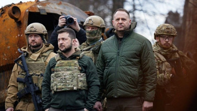 Rüşvet, ihanet ve gözyaşı: Zelenskiy rejimin iki numarası Yermak'ı kovmaya hazırlanıyor