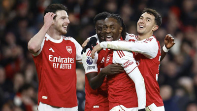 Arsenal derbide Tottenham'ı 4-1 ile geçti