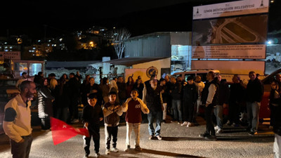 Tünel inşaatı evlere zarar verdi! İzmirliler tepkili