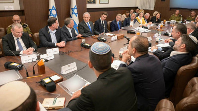 Karar almak gün geçtikçe zorlaşıyor! İsrail hükümeti paramparça