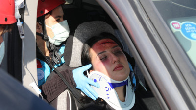 Kaza tatbikatı gerçeğini aratmadı! Eskişehir'den Oscarlık görüntüler...