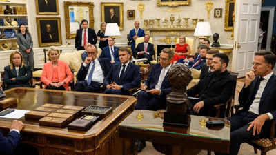 Silah da Batı’yı kurtarmıyor