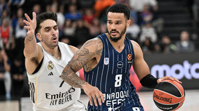 Anadolu Efes, Real Madrid'e mağlup oldu