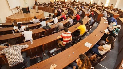 Üniversitelerde QR'lı yoklama dönemi! ‘Benim yerime imza atar mısın?’ devri kapanıyor