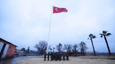 Bayrak indirme provokasyonuna karşı önlem