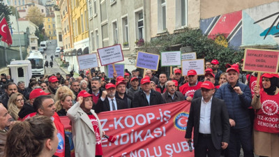 Özel İtalyan Lisesi öğretmenleri grevde