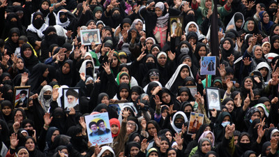 İranlı kadınlar vatan savaşında