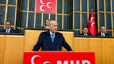 Devlet Bahçeli’den ‘İran’ mesajı: ‘Zulmün olduğu yerde tarafsızlık namussuzluktur’