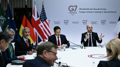 Paris'te Ukrayna gerilimi: Kallas eleştirdi, Rubio 'Biz çekiliyoruz o zaman' dedi