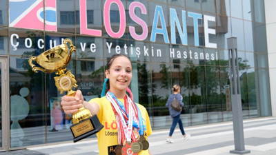 Lösemiyi yenen Kevser dünya şampiyonu oldu