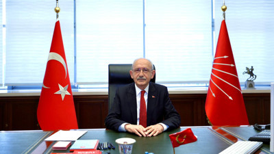 Kemal Kılıçdaroğlu tekrar makamına oturdu
