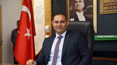 CHP'de bir ayrılık daha! Belediye başkanı istifa etti