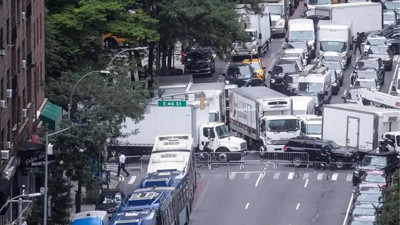 New York'ta kırmızı alarm! Yollar kapatıldı