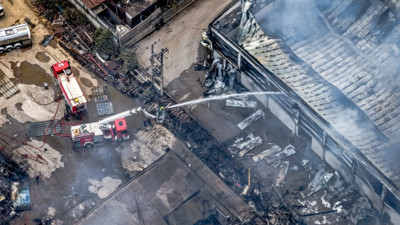 Büyük sanayi bölgesinde patlama ve yangın! Muhalefetten hükümete sert eleştiri